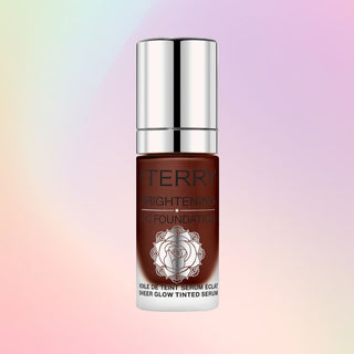 Flaske av By Terry Brightening CC Foundation i nyansen 8N – Deep Neutral