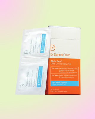 Skånsom peeling for sensitiv hud med hyaluronsyre og havremel.