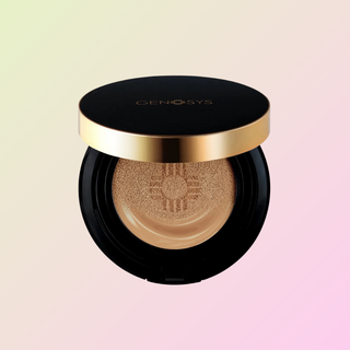 GENOSYS Skin Caring Blemish Balm Cushion SPF50+ PA++++ i fargen Beige – cushion foundation med hudpleie og høy solbeskyttelse.