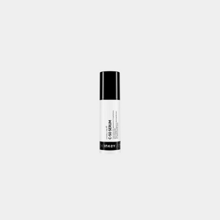 Inkey C-50 Serum med vitamin C og E for å redusere kviser og urenheter.