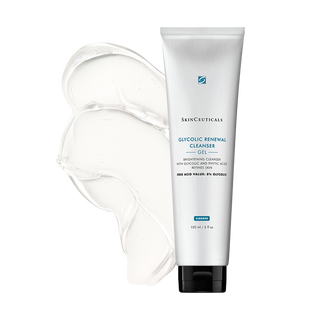 Glycolic Renewal Cleanser fra SkinCeuticals renser dypt uten å tørke ut huden. Bildet viser tekstur.
