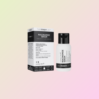 The Inkey List Niacinamide Serum, 30ml. Et kraftfullt serum med 10 % niacinamid for å kontrollere olje og urenheter samt gi fuktighet.